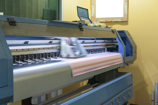 Trouvez l'imprimante grand format idéale pour votre entreprise
